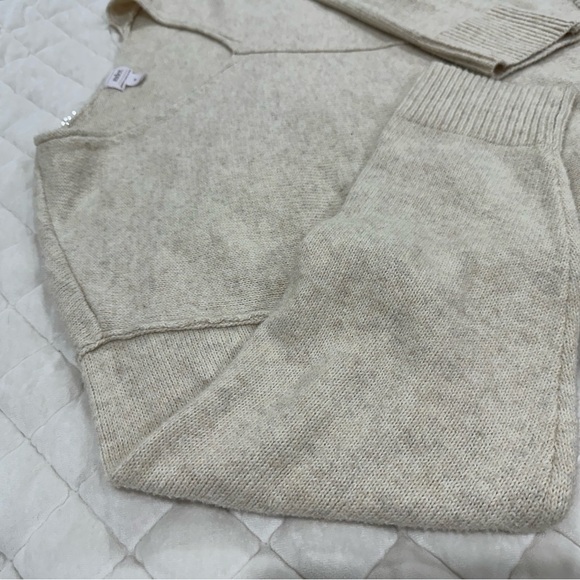 Cozy Knit Sweater and Pants Set in beige - Picture 4 of 8